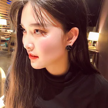Stil Coreean 2019 Moda Alb Negru Roz De Cristal Cercei Stud Pentru Femei La Modă De Sex Feminin Perle Mici Cercel Petrecere Bijuterii
