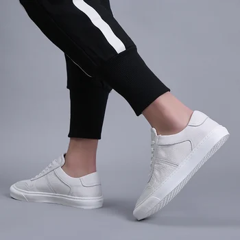 Simplu Alb Barbati Casual Pantofi De Lux De Brand De Moda Alb-Negru Adidasi Barbati Piele De Vacă Moale Respirabil De Mers Pe Jos De Încălțăminte