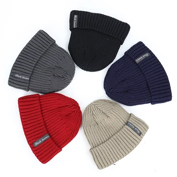 2020 iarna pălărie pentru bărbați de iarnă scrisoare eticheta de catifea groasă bărbați și femei tricot pălărie în aer liber cald îngroșarea casual barbati mazăre