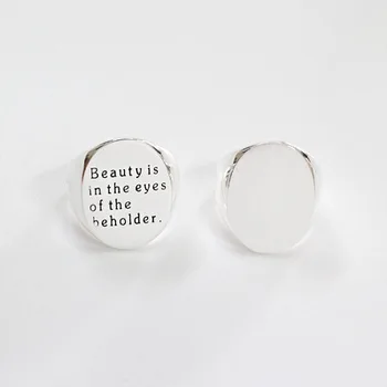 Coreeană S925 Argint Oval Larg Perie de Argint cu Fața Lucioasă în engleză Scrisoare 'frumusețea Este În Ochii Privitorului' Deschide Inel pentru Femei