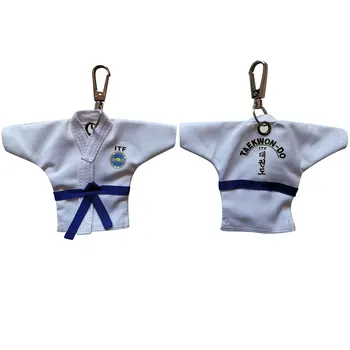 Moda Breloc Taekwondo ITF Uniformă Consumabile Desene animate Pandantiv Populare Taekwondo Kimono Sport Cadou Suvenir Buton Cheie cheie Rin