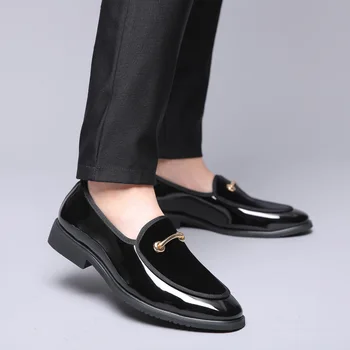 2020 Nou Design Bărbați Formale Pantofi De Moda De Înaltă Calitate A Subliniat Toe Pantofi De Afaceri Bărbați Mocasini Petrecere De Nunta Casual Din Piele Pantofi