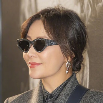 Nou Lux Stras Ochi de Pisica ochelari de Soare Femei de Moda Diamant Triunghi Ochelari de Soare Femei Argint Nuante UV400 Petrecere Oculos
