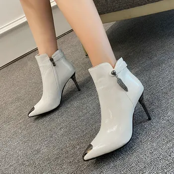 Cizme din Piele de brevet Biroul de Partid Pantofi pentru Femeie Cizme Glezna Femei Toamna Iarna de metal a Subliniat Deget de la picior Bak Cizme Scurte