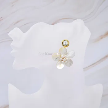 GG Bijuterii Handmade Alb Shell Flori Naturale Alb Culoare Perla de Aur Placate cu Cercei Stud Pentru Femei doamne de Bijuterii Cadou