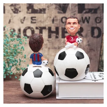 Frumoasa caseta de Bani Rășină Player Ronaldo/Messi Fotbal Club Acțiune pentru a Sculpta Copii Cadouri pusculita