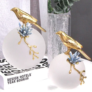 Modern Pasăre De Aur Stau Pe Mată Minge De Cristal Figurine Acasă Meserii Living Decor De Obiecte De Birou Din Alama Accesorii Cadouri