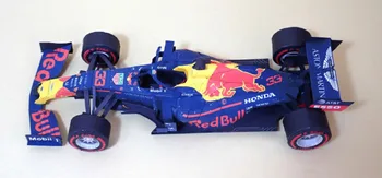 F1 Racing Model Honda Red Bull Rb15 și Little Red Bull Str14 3D Model din Hârtie DIY Manual