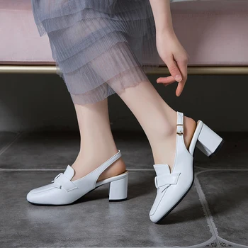 RIBETRINI Classic Lady Catarama Curelei Med Tocuri Pantofi de Vara Fluture Nod Femei Sandale Brand Vânzare Fierbinte Sandale