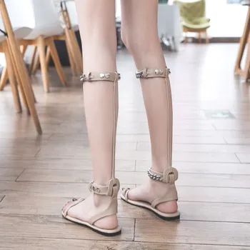 Noi de vara pentru femei sandale 2020 solid de culoare lanț de metal două porți la picior bretele vacanta plaja Roma plat pantofi casual șocant pr