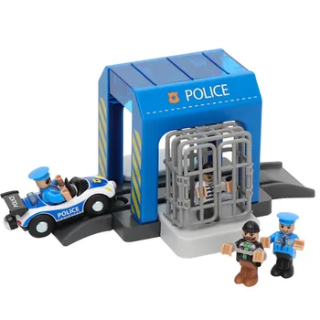 Tren din lemn Urmări Accesorii Bloc Compatibil cu Lemn de cale Ferată de Simulare Plastic Secția de Poliție Costum de Jucării pentru Copil