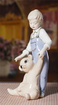 Portelan Baiat si ursulet Figurina din Ceramica realizate Manual Jucărie Copil de o Statuie Decor Craftworks Ornament Prezent, Mobilier