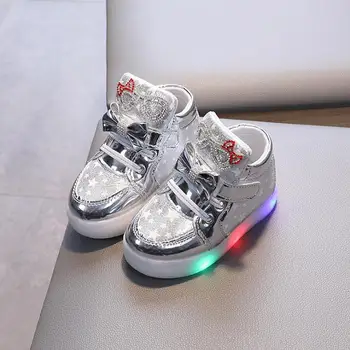 Cald de Primavara Toamna pentru Copii CONDUS Tenisi Copii Pantofi de lumină Pentru Fete Copilul de Pantofi Casual Cu LED-uri Lumina Luminos Adidas