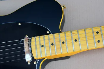 Fierbinte de vânzare Fabrica personalizate chitara electrica cu gât galben,galben obligatoriu,pickguard negru,hardware-ul de aur,pot fi personalizate
