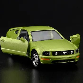 Mare Simulare Rafinat Diecasts&Vehicule de Jucărie: KiNSMART Car Styling 2006 Ford Mustang GT Supercar 1:38 Aliaj turnat sub presiune Model de Masina