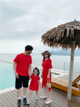 Părinte-copil rochie mama și fiica fusta de vară 2020 noua familie de trei cu mânecă scurtă T-shirt părinte-copil rochie de maree