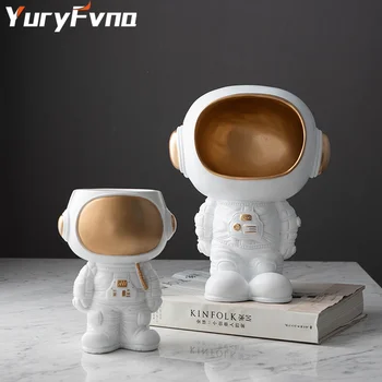 YuryFvna Creative Astronaut Figurina Statuie Ornament De Stocare Living Modern Cabinet Vin Desktop Decor Cosmonaut Desene Animate
