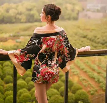 Japoneze Sexy Halat De Baie Negru Scurt Kimono Roșu Femeie În Uniformă De Îmbrăcăminte Exterioară