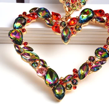 New Sosire de Metal Stras Cercei Inima de Înaltă calitate Cristale Colorate Picătură Cercei Moda Bijuterii Accesorii Pentru Femei