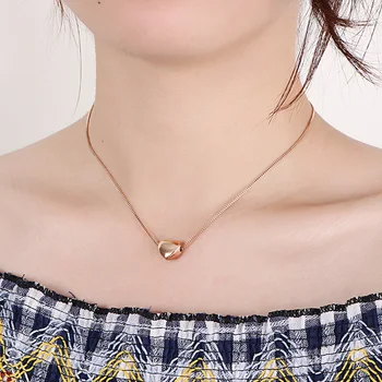 Moda Trendy Mici de Inima Drăguț Femei Colier Culoare Aur din Oțel Inoxidabil Iubitorii de Bijuterii Cadou de Ziua Îndrăgostiților Prezent